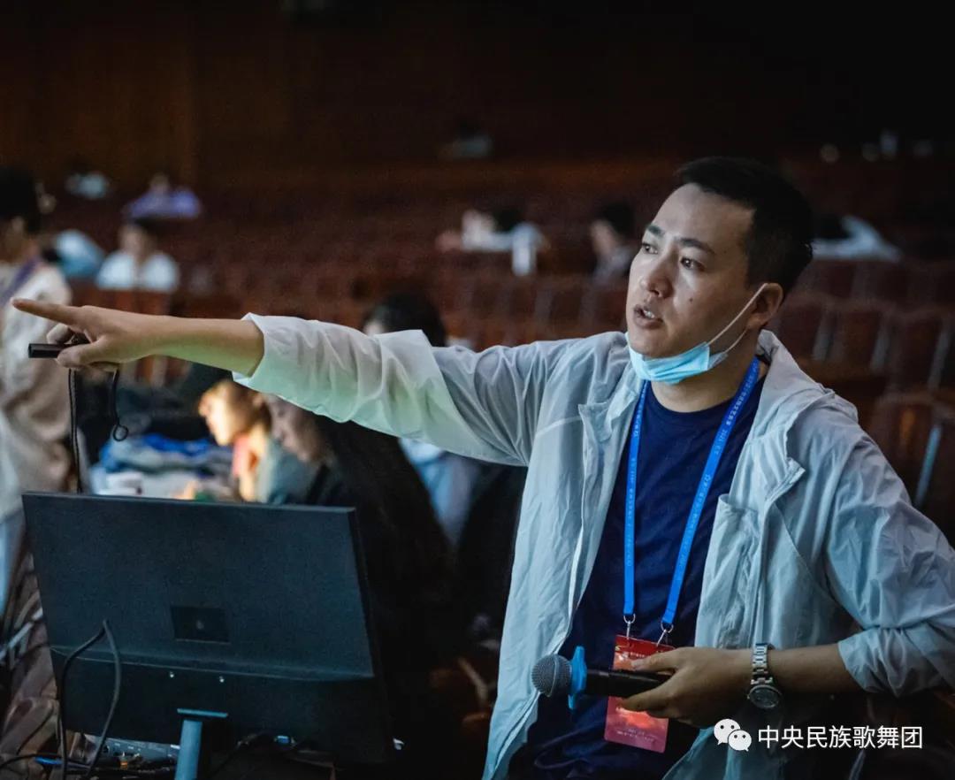 lol导演是什么意思_导演意识是什么_导演意图是什么意思