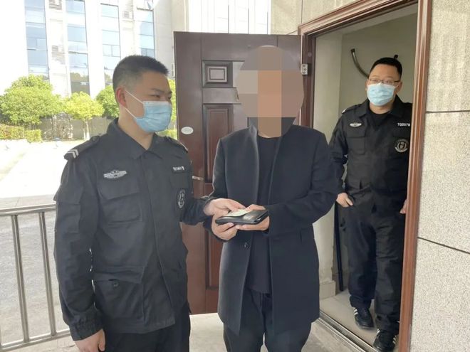 钱包被偷报警找回几率有多大_tp钱包被盗能不能被找回_钱包被偷又找回来了