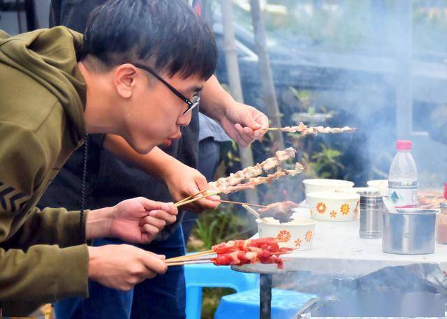 开餐厅小游戏手机游戏_游戏餐厅赚钱_游戏餐厅