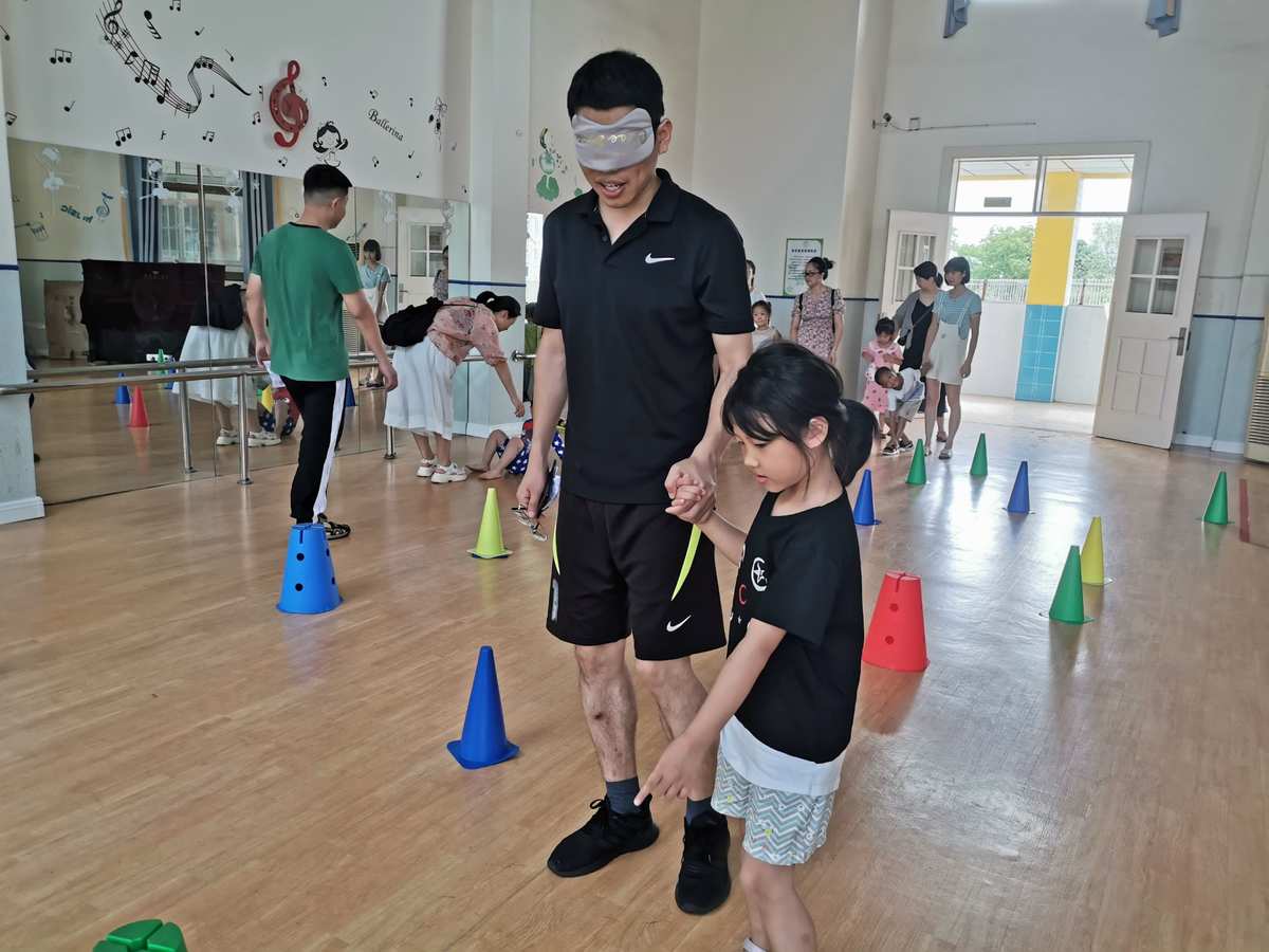 蒙眼游戏叫什么_蒙眼游戏有什么_蒙眼游戏手机版