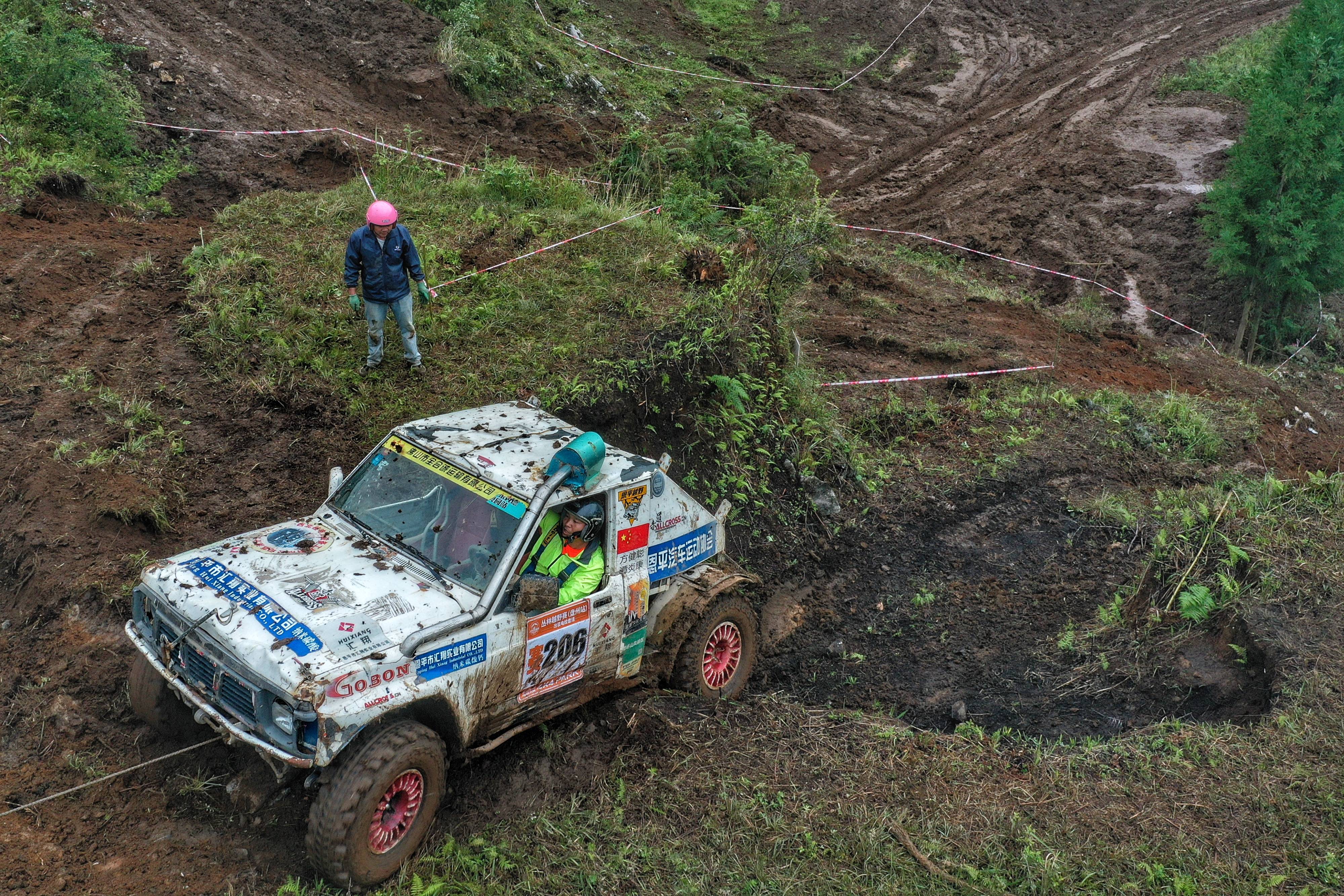 越野赛车手机游戏下载安装_赛车越野视频_赛车越野车游戏