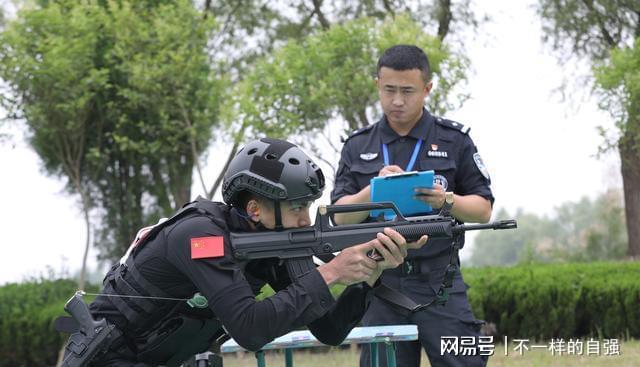 警察射击单机游戏_警察射击游戏手机版下载_警察的射击游戏