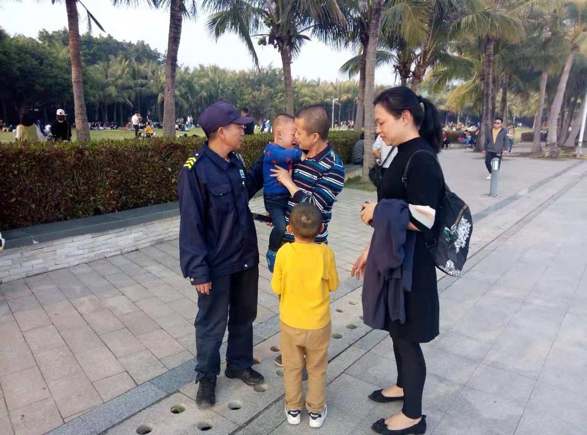 一个游戏是捡到别人手机_捡软件手机游戏人可以赚钱吗_可以捡人的手机游戏软件