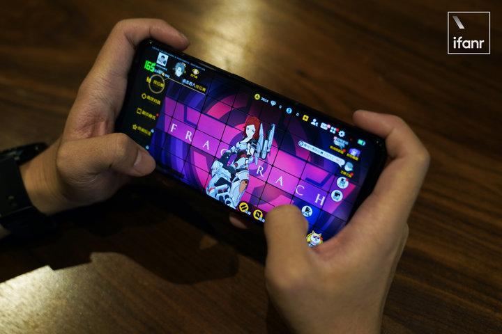 红魔手机能开多少帧数_红魔多少帧_红魔手机高帧率游戏