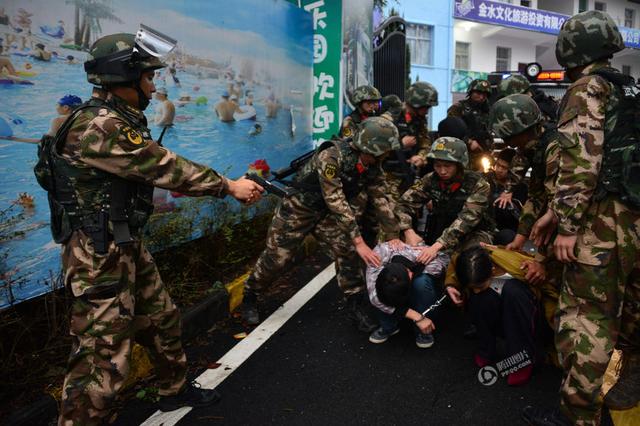 警察模拟器手机版小游戏_模拟警察手游下载_模拟器警察模拟器