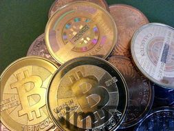 隐币比特币,加密货币的暗流涌动(图1) 隐币比特币,加密货币的暗流涌动(图1)