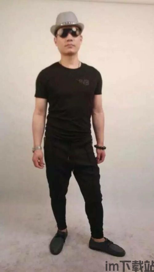 发型师服装,塑造专业形象,提升服务品质(图2) 发型师服装,塑造专业形象,提升服务品质(图2)