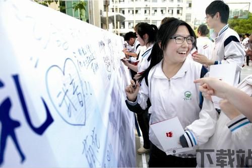 疯狂像素人游戏下载 (图1) 疯狂像素人游戏下载 (图1)