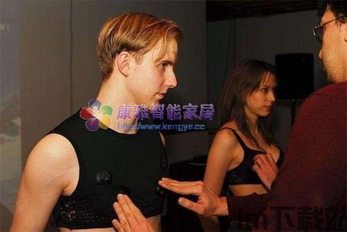 花舞蝶衣游戏最新 (图3) 花舞蝶衣游戏最新 (图3)