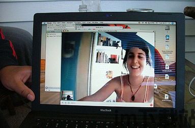 skype视频戴耳机,Skype视频通话中的耳机魅力(图2) skype视频戴耳机,Skype视频通话中的耳机魅力(图2)
