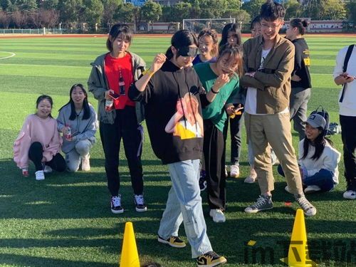 虚拟女友大学生活游戏2024最新版下载官方版 (图3) 虚拟女友大学生活游戏2024最新版下载官方版 (图3)